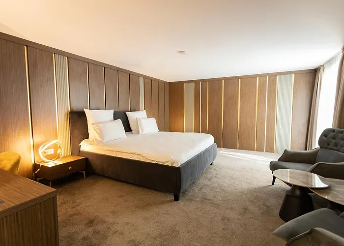 Superior King Room